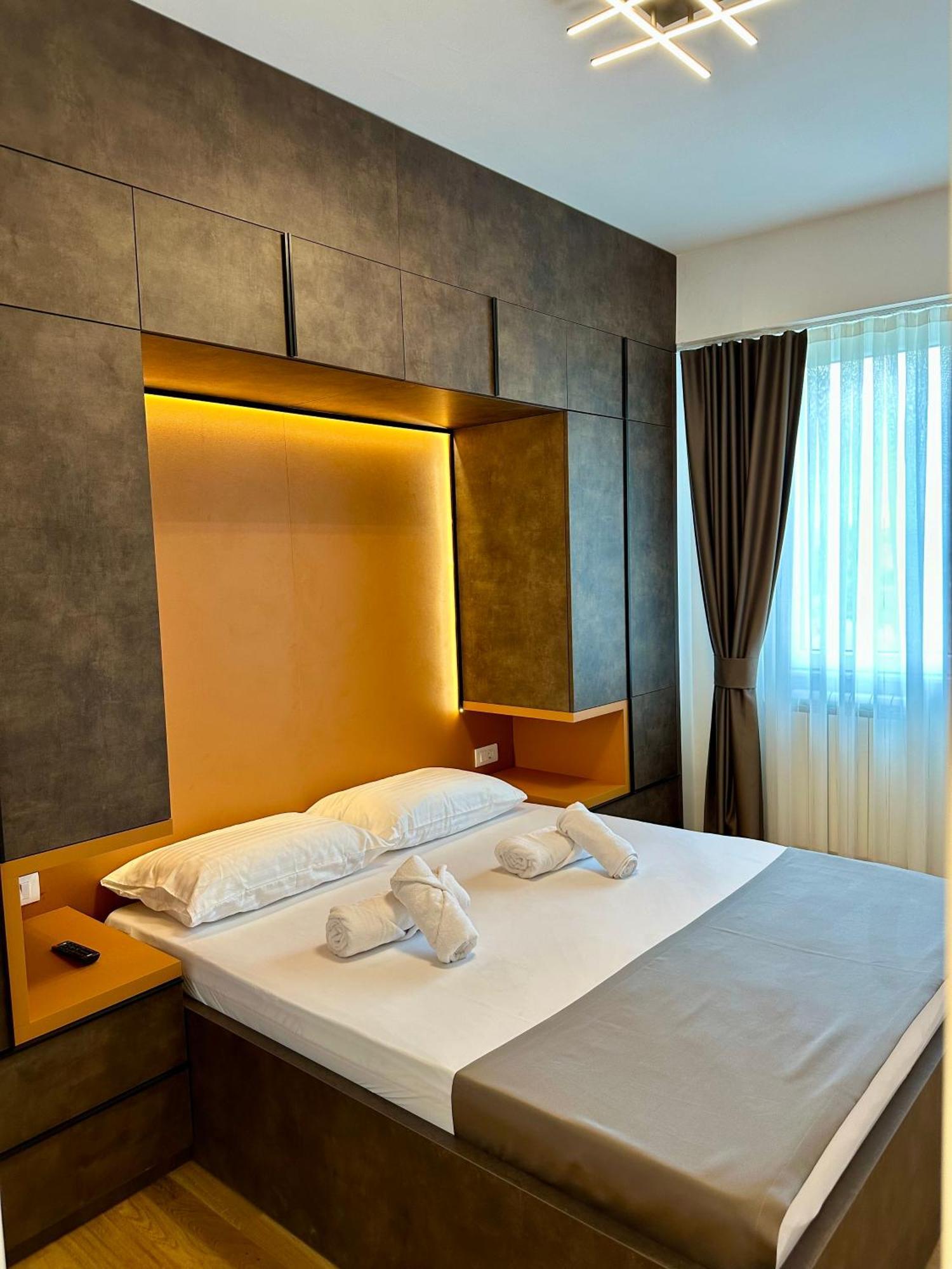 Downtown Riverside Apartments Skopje Eksteriør billede