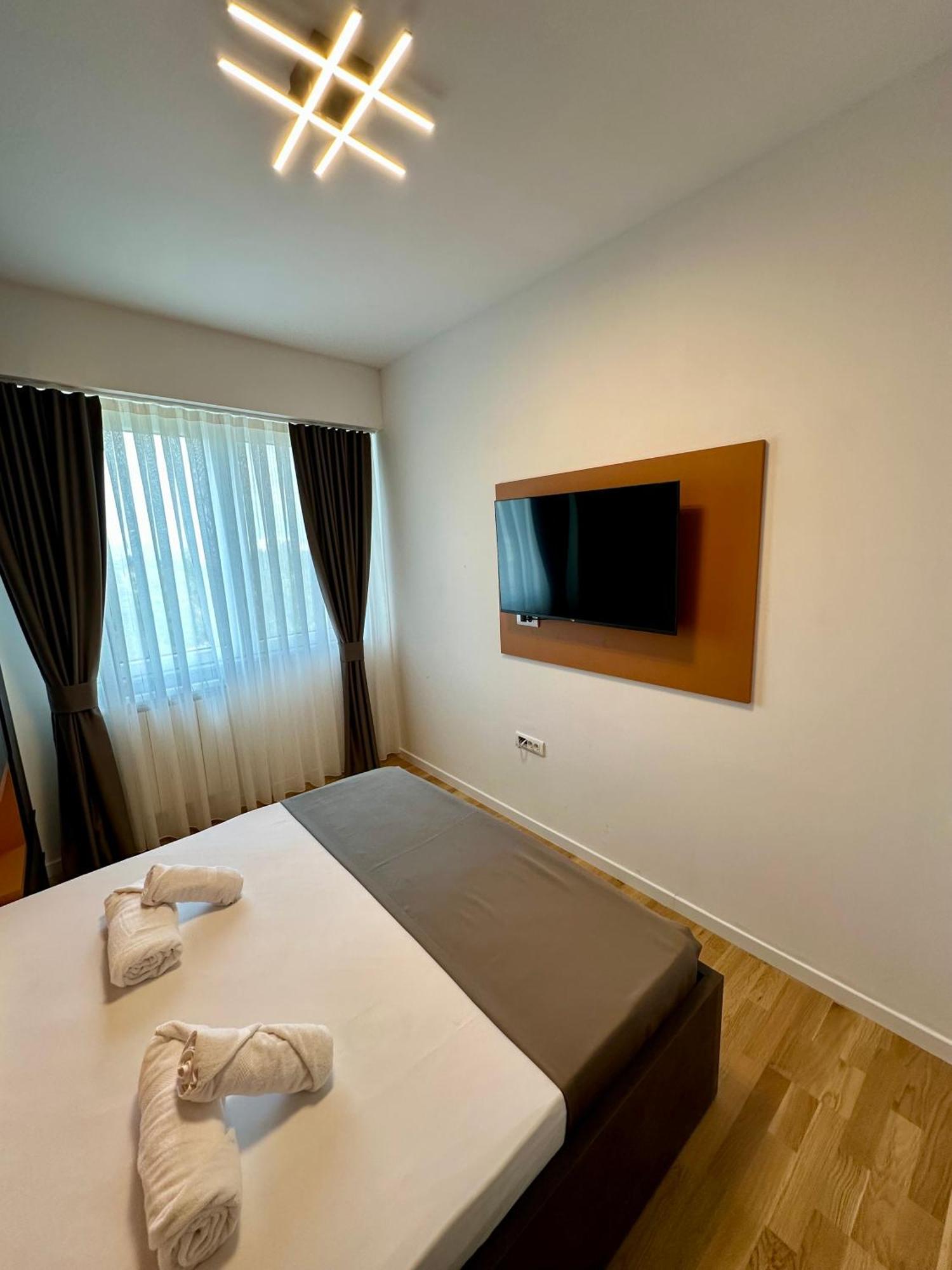 Downtown Riverside Apartments Skopje Eksteriør billede
