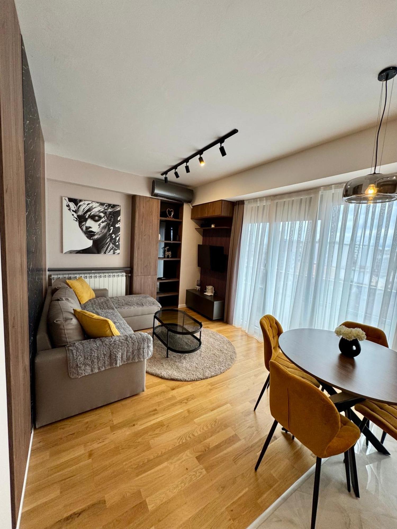 Downtown Riverside Apartments Skopje Eksteriør billede