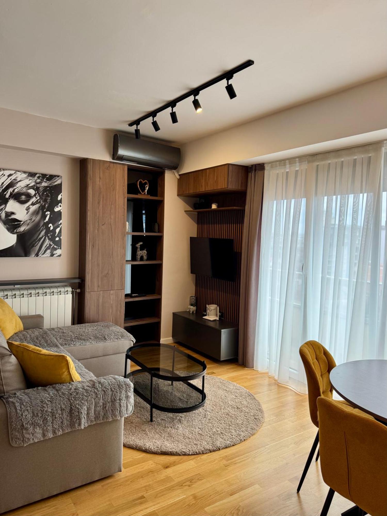 Downtown Riverside Apartments Skopje Eksteriør billede