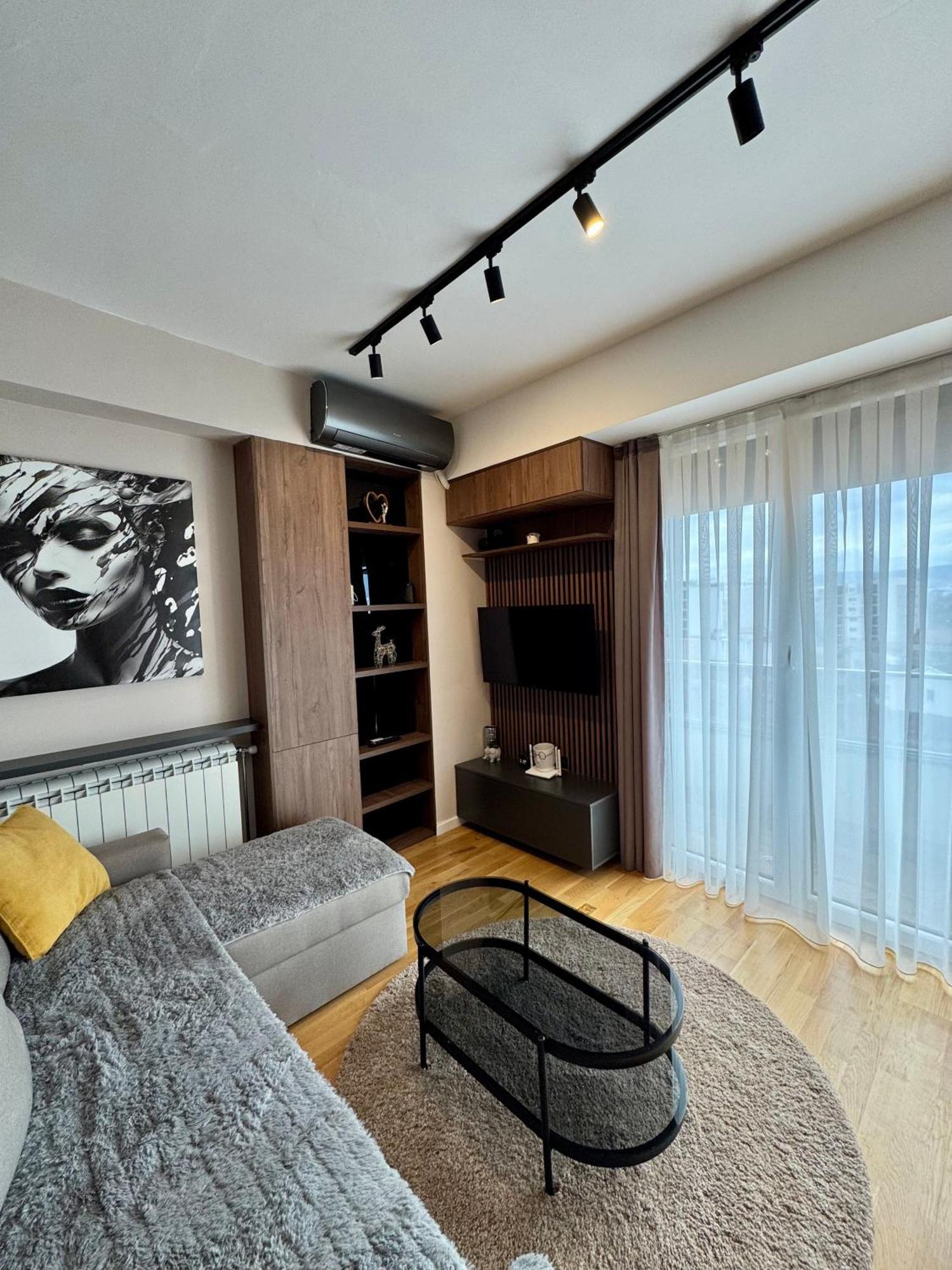 Downtown Riverside Apartments Skopje Eksteriør billede